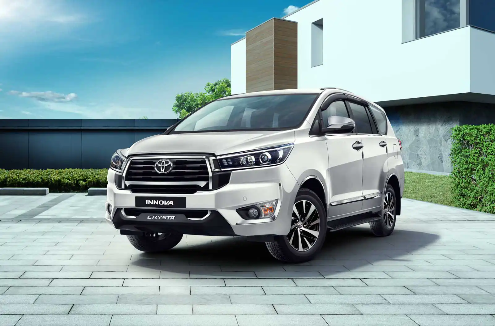 Innova Crysta